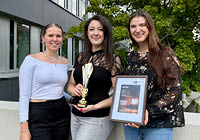 glückliche Gewinnerinnen